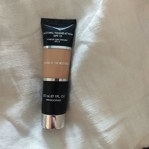 Merle Norman Lasting Foundation
